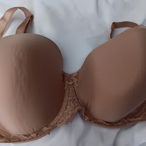 Elegant Tan Lace Bra Victoria Secret 36g